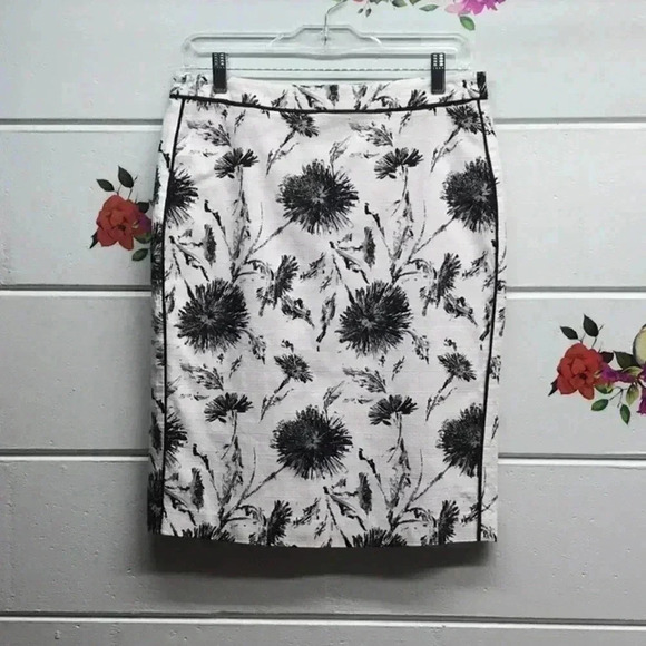 Women’s skirt size 6 Halogen - Picture 1 of 5